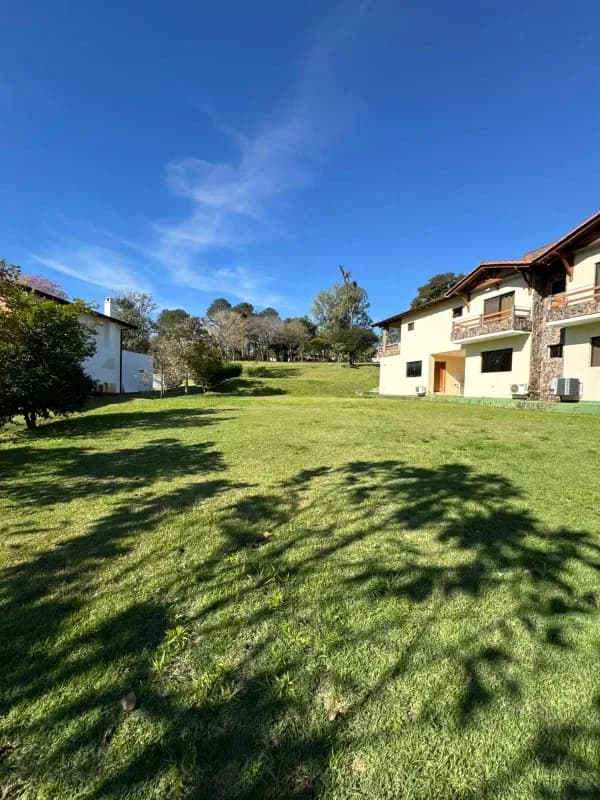 Terreno de 1.100 m² à venda em Hernandarias