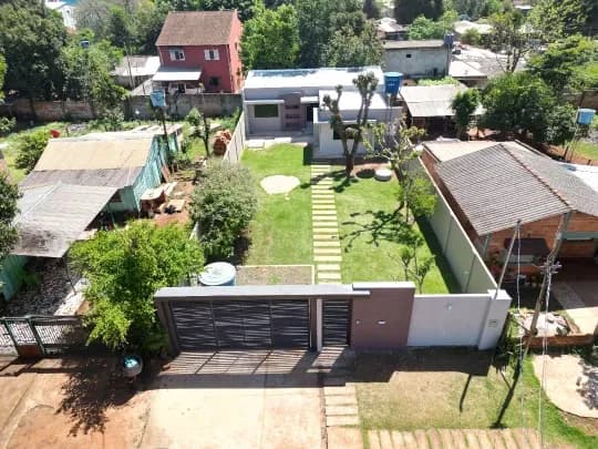 Casa de 2 dormitórios à venda em Ciudad del Este