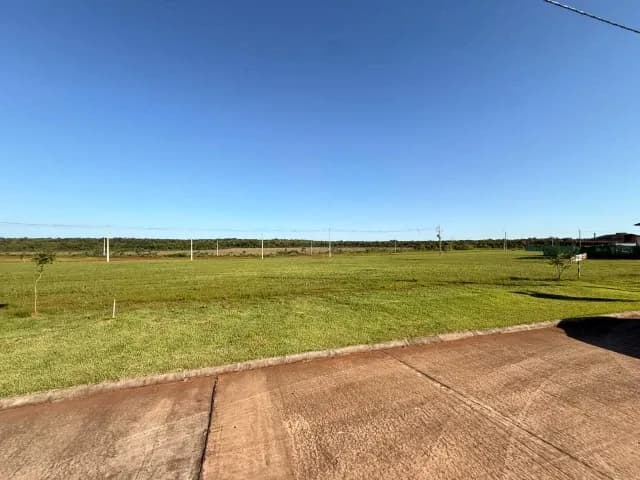 Terreno de 641 m² à venda em Hernandarias