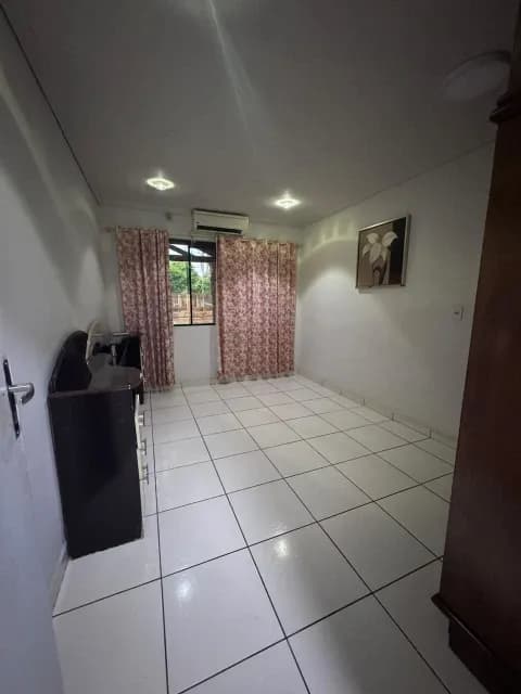 Casa de 2 dormitórios para alugar em Hernandarias