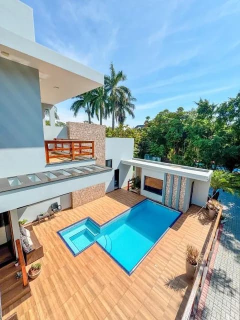 Casa de 4 dormitórios à venda em Ciudad del Este